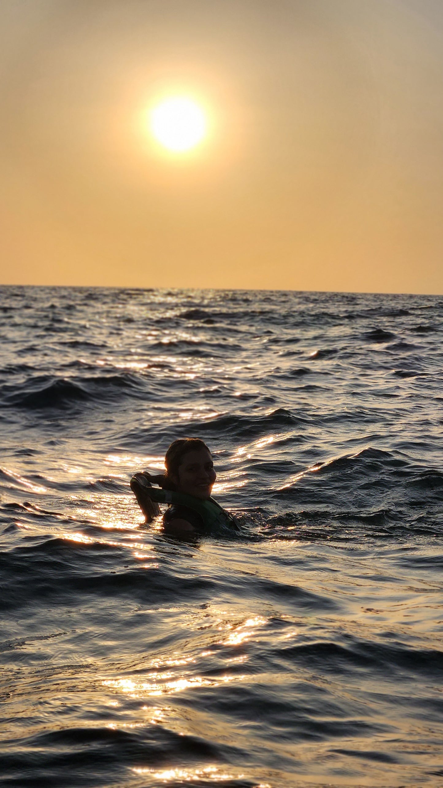 Sunset Tour: Atardecer en medio del Mar Pacifico